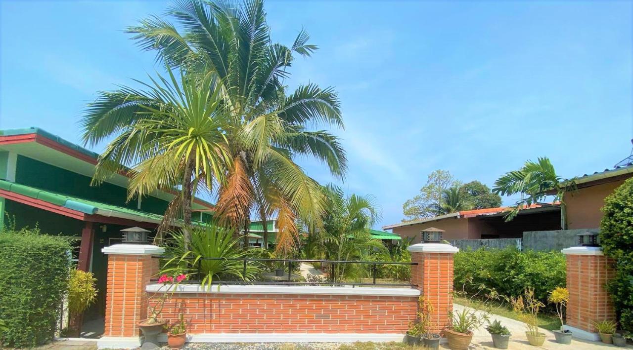Suntalee House Hotell Nai Yang Beach Eksteriør bilde