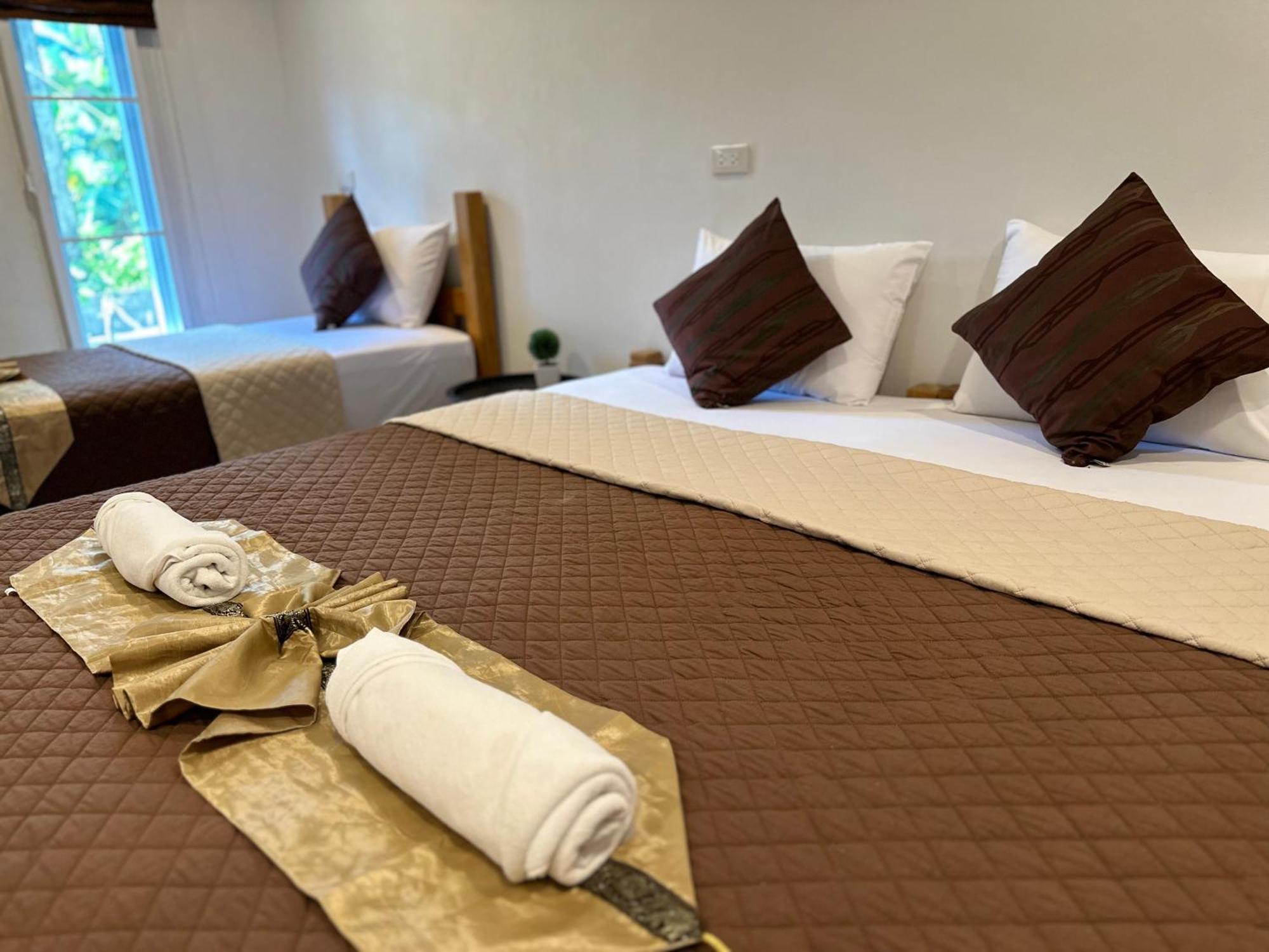 Suntalee House Hotell Nai Yang Beach Eksteriør bilde