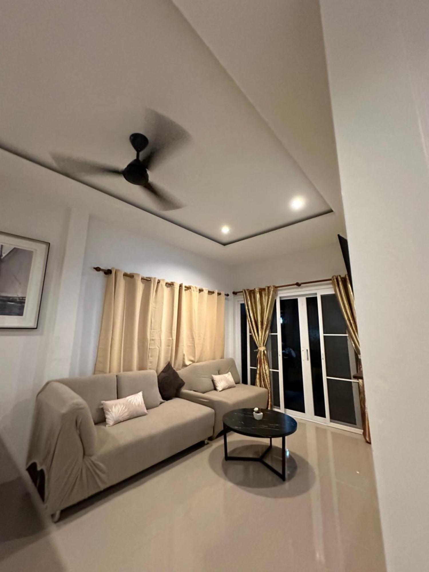 Suntalee House Hotell Nai Yang Beach Eksteriør bilde