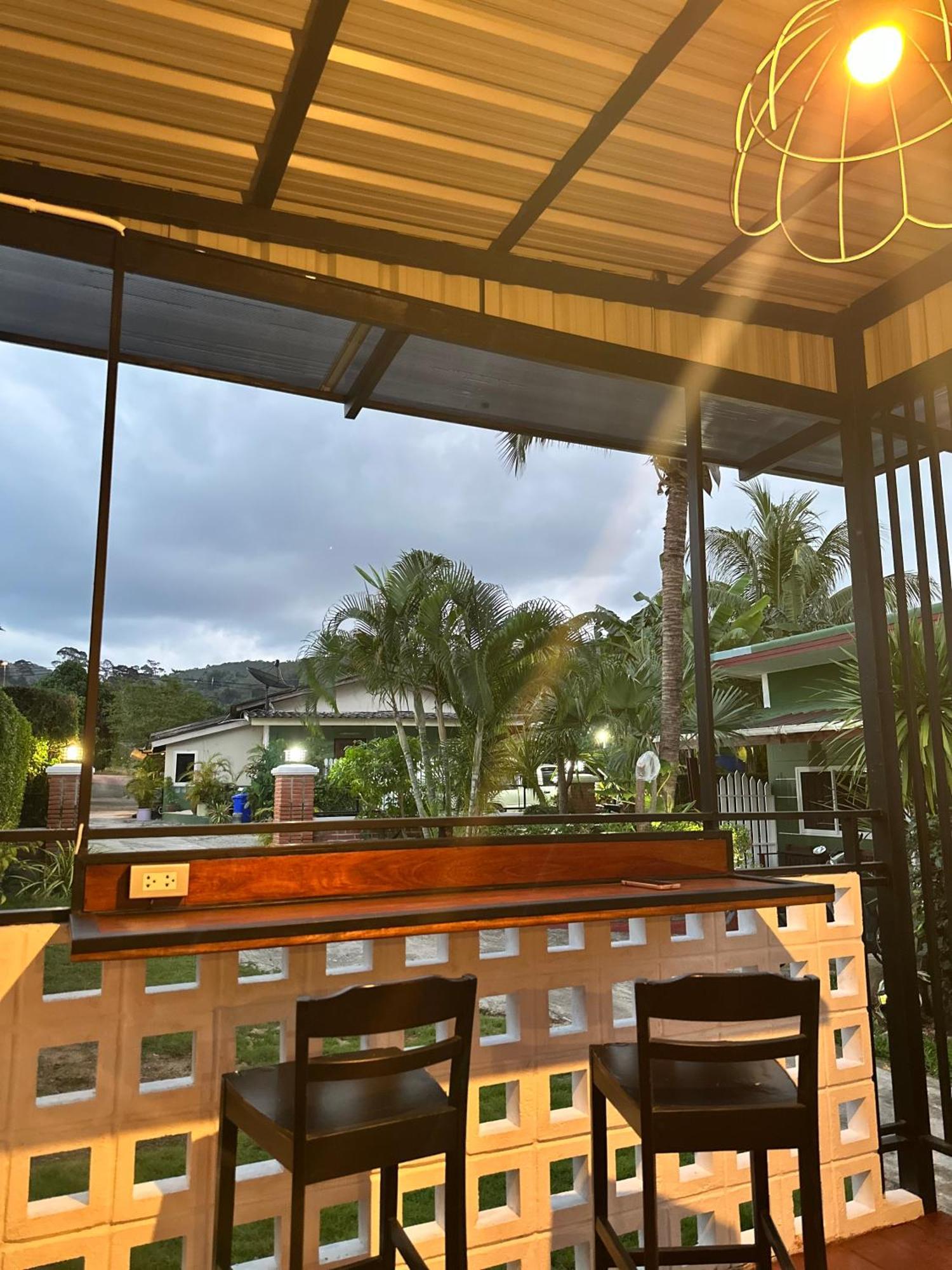 Suntalee House Hotell Nai Yang Beach Eksteriør bilde