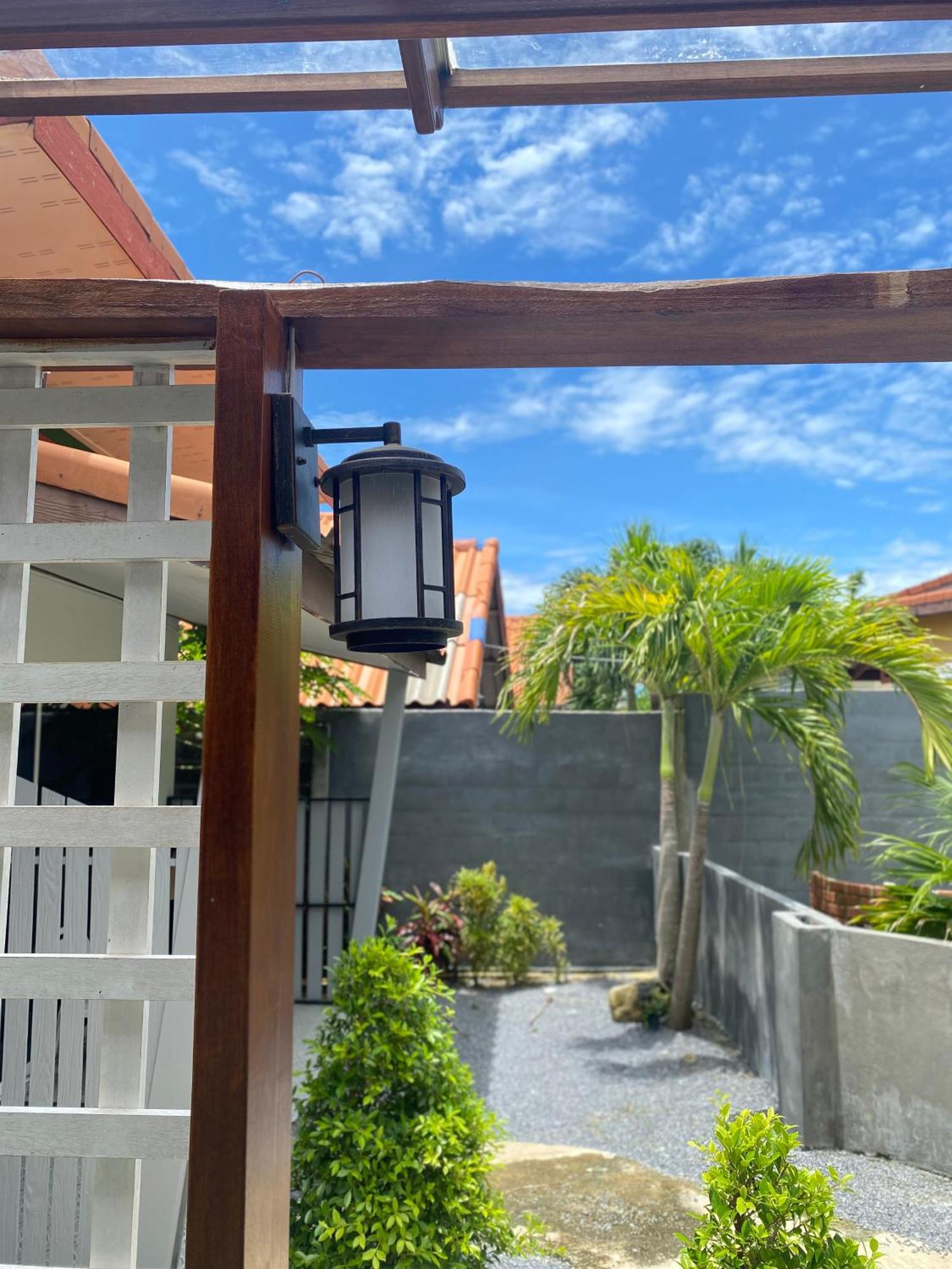 Suntalee House Hotell Nai Yang Beach Eksteriør bilde