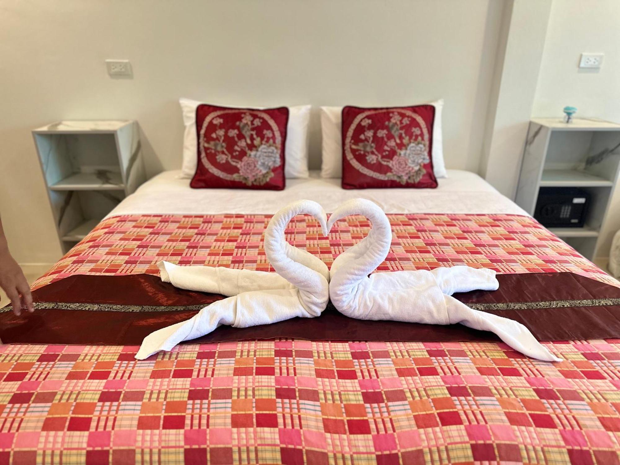 Suntalee House Hotell Nai Yang Beach Eksteriør bilde