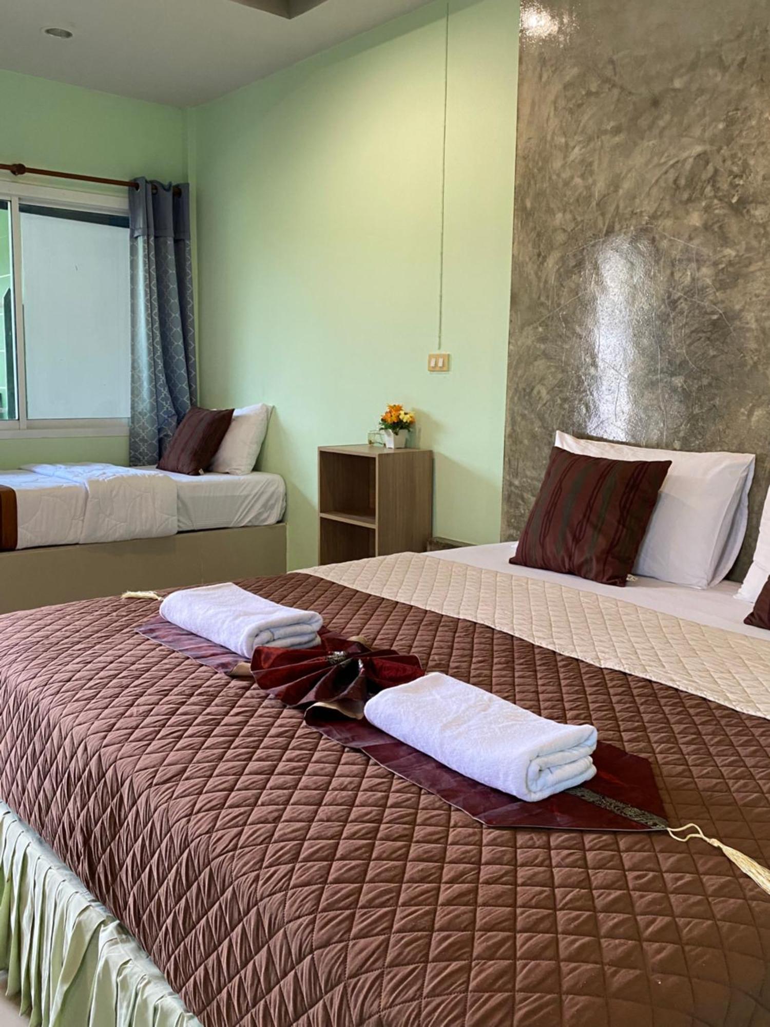 Suntalee House Hotell Nai Yang Beach Eksteriør bilde