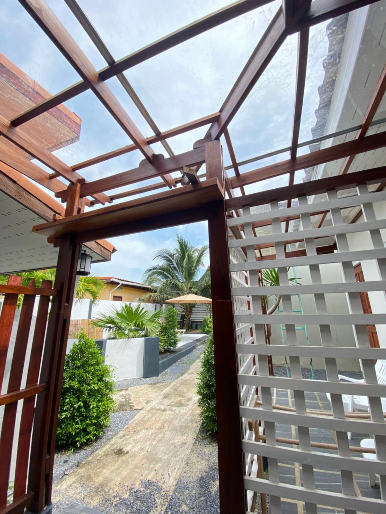 Suntalee House Hotell Nai Yang Beach Eksteriør bilde