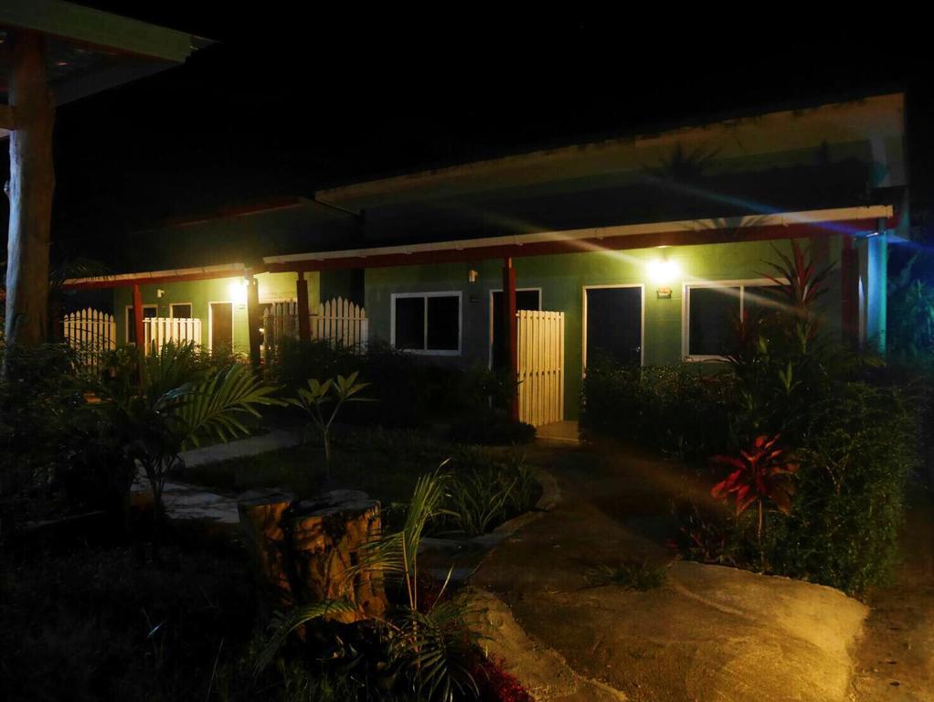 Suntalee House Hotell Nai Yang Beach Eksteriør bilde